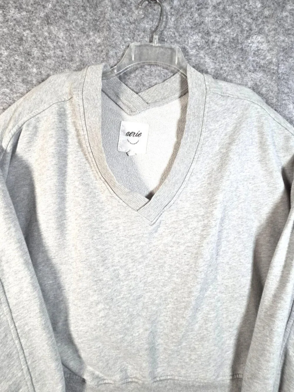 aerie grey neck